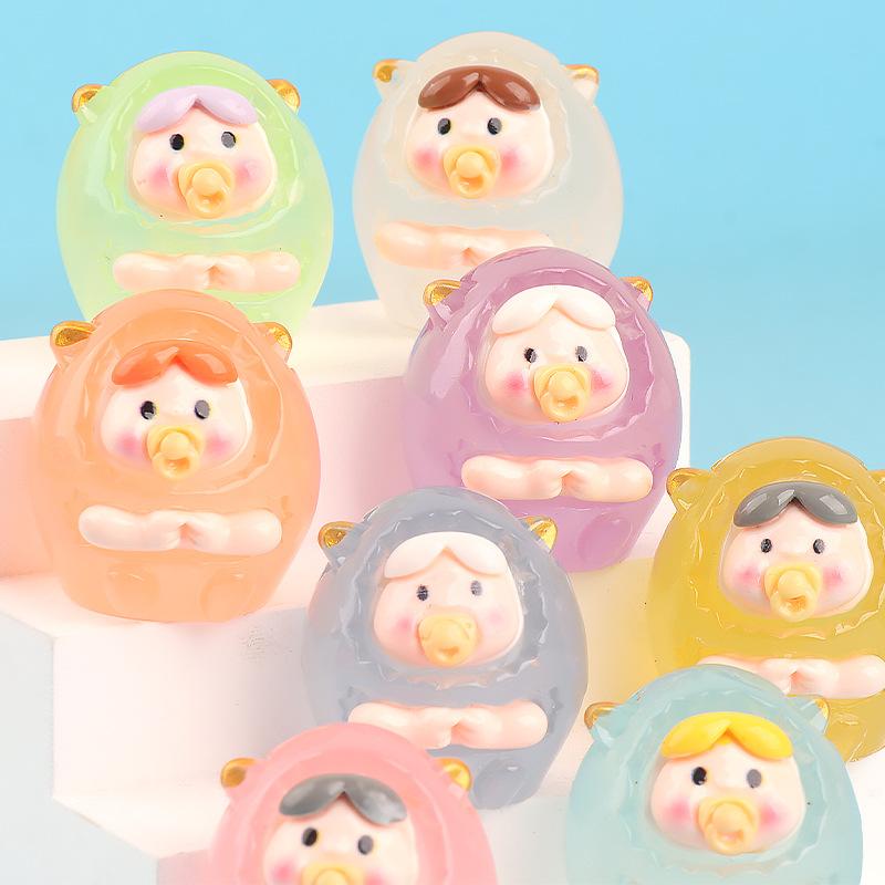 Charm LaBuBu 创意可爱夜光蛋壳宝宝 diy树脂配件车载桌面小摆件装饰