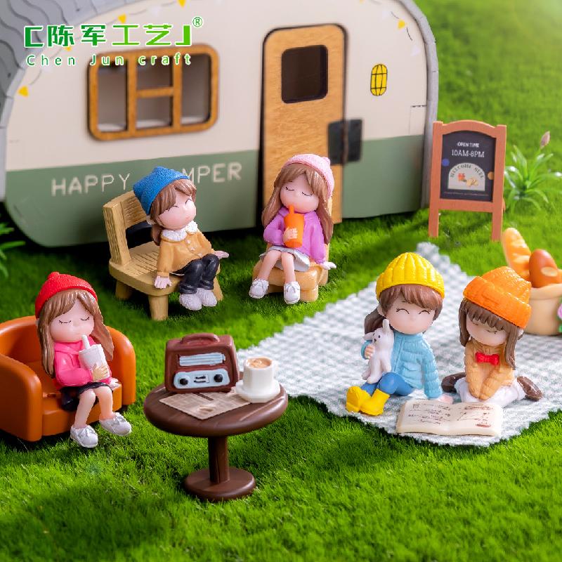 Phụ Kiện Tiểu Cảnh Tiểu cảnh cô gái tiệc tùng, phụ kiện trang trí xe hơi mini (ZC-617)