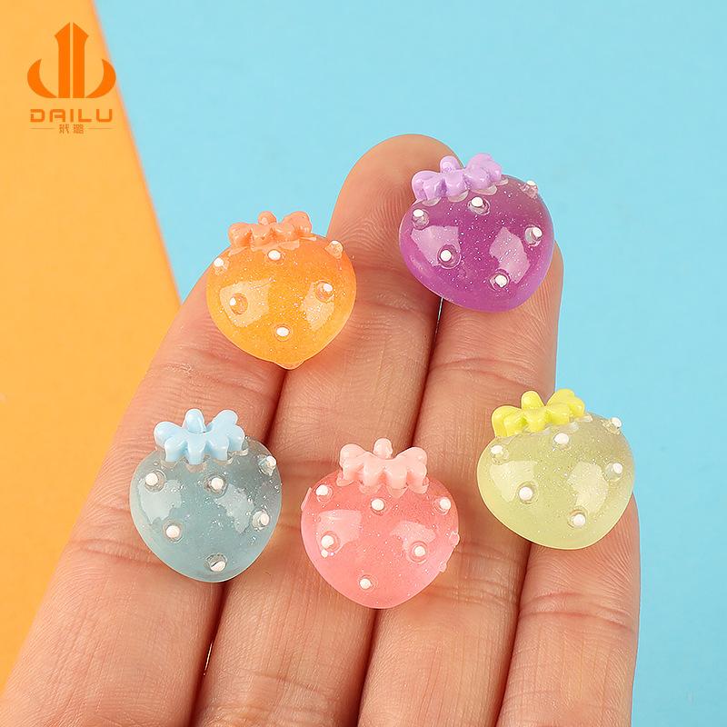 Charm LaBuBu 仿真新款夜光水果草莓食玩 手工diy手机壳冰箱贴头绳发饰树脂配件