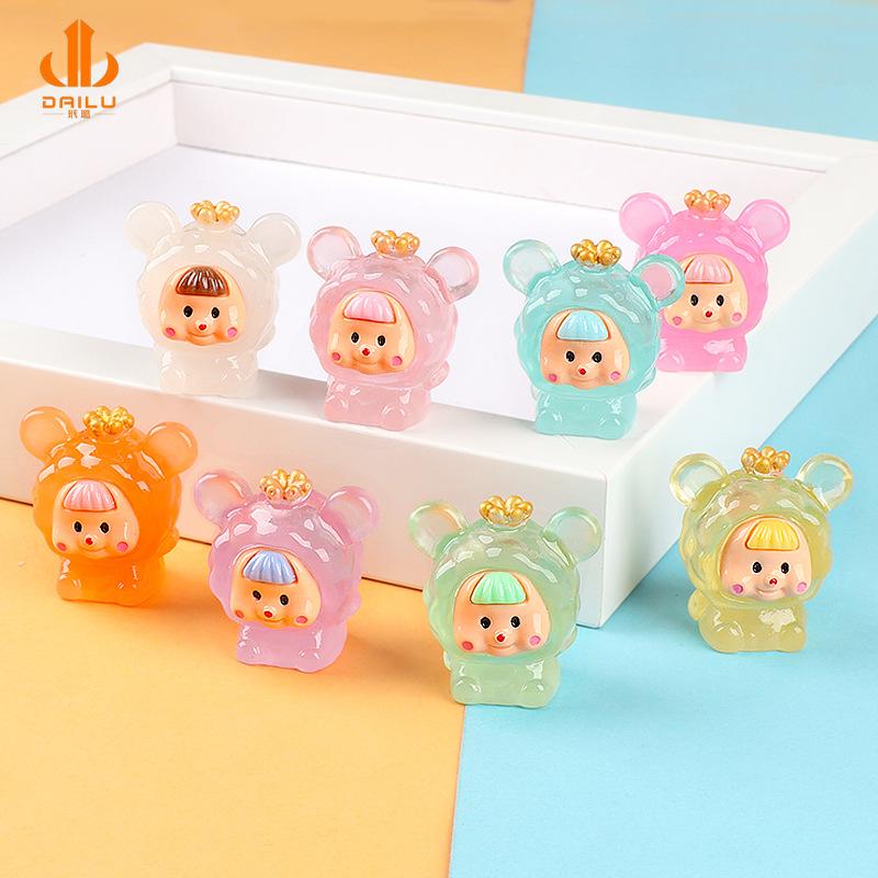 Charm LaBuBu 新款立体夜光闪亮亮皇冠小女孩小熊 diy树脂配件微景观汽车摆件