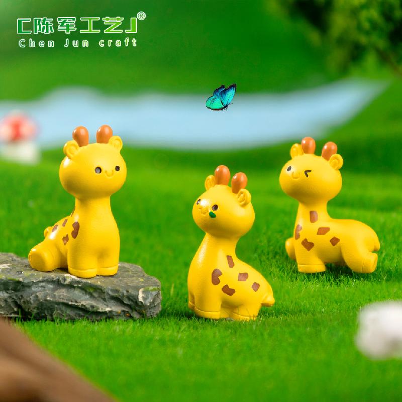 Phụ Kiện Tiểu Cảnh Tiểu cảnh hươu cao cổ dễ thương, sân vườn DIY, phụ kiện bàn tiểu cảnh mini (ZC-471)