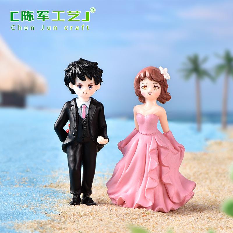 Phụ Kiện Tiểu Cảnh Cặp đôi cầu hôn tiểu cảnh trang trí bánh và bàn cưới (ZC-747)