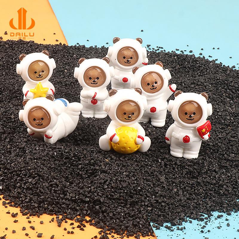 Charm LaBuBu 太空熊树脂配件diy宇航员微景观摆件微缩立体小夜灯挂件材料