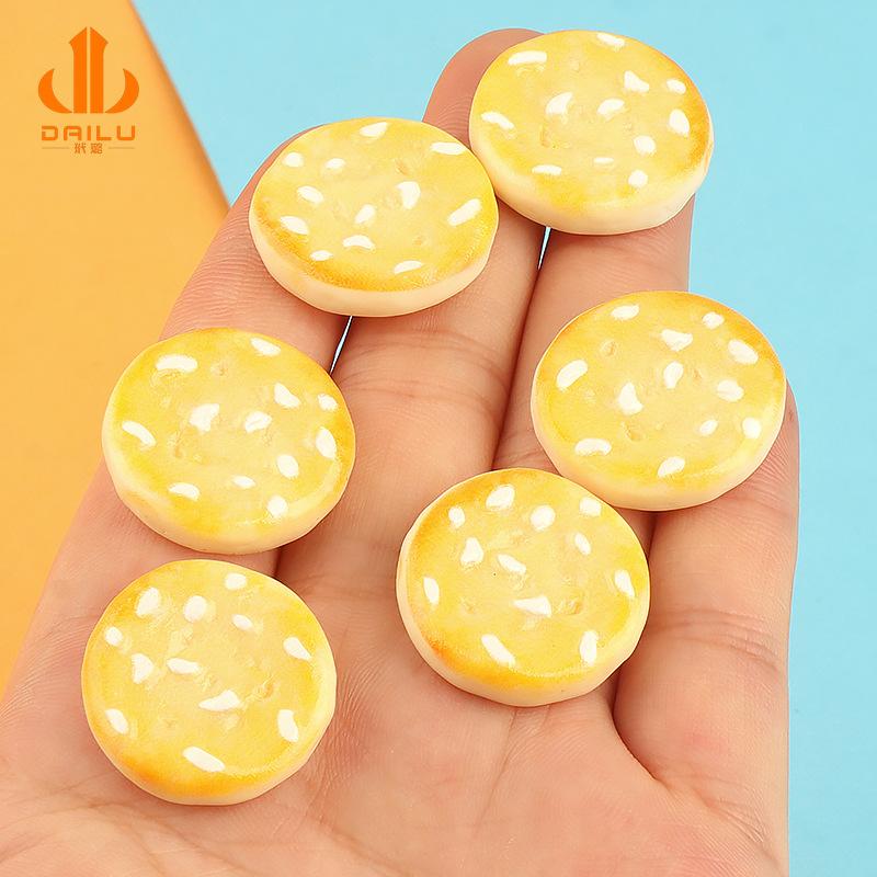 Charm LaBuBu 仿真食玩雪饼 diy奶油胶发夹头绳过家家娃娃屋洞洞鞋扣装饰配件