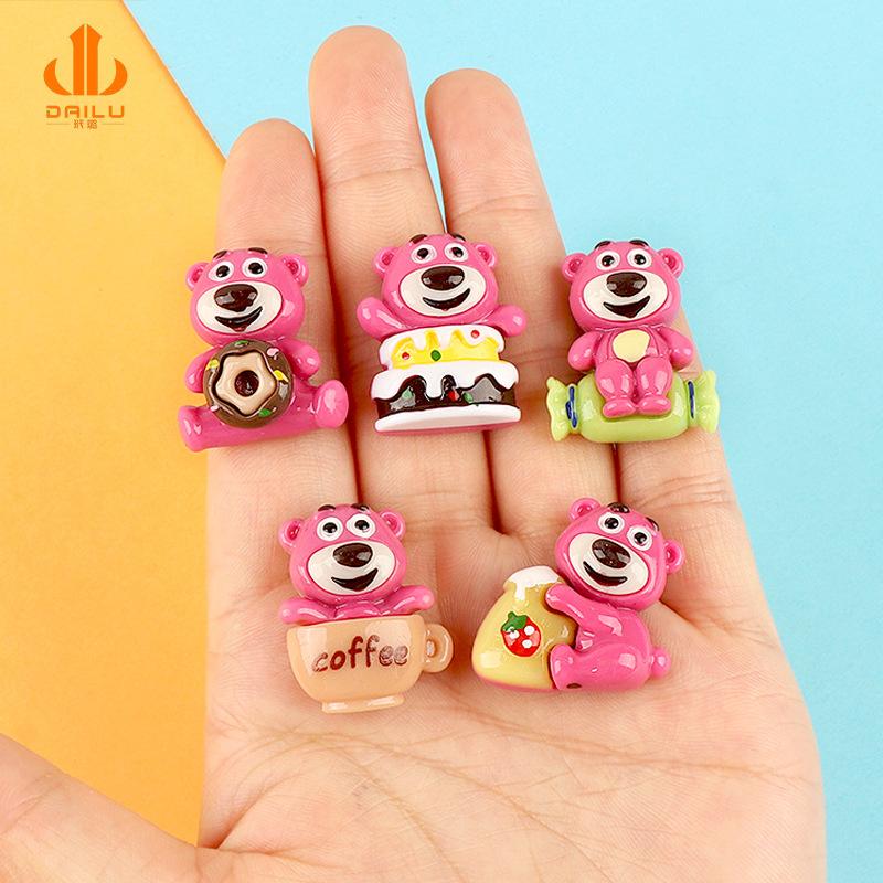 Charm LaBuBu 爆款草莓熊diy树脂配件 手机壳饰品洞洞鞋发夹保温杯汽车装饰材料