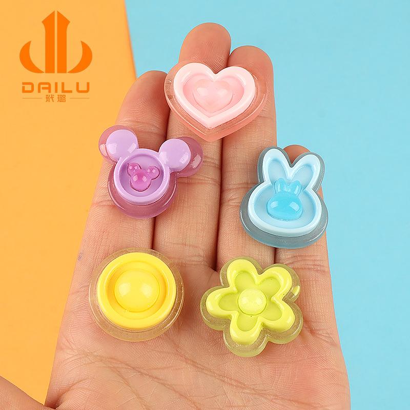 Charm LaBuBu 夜光爱心兔子树脂配件批发奶油胶发夹饰品材料 钥匙扣鞋扣配件