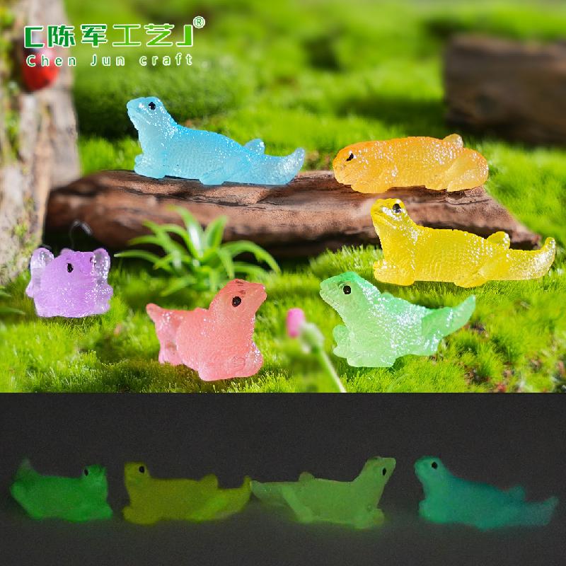 Phụ Kiện Tiểu Cảnh Tiểu cảnh tắc kè thực tế phát sáng DIY, phụ kiện tiểu cảnh mini moss garden resin treo bàn cute (ZC-1479)