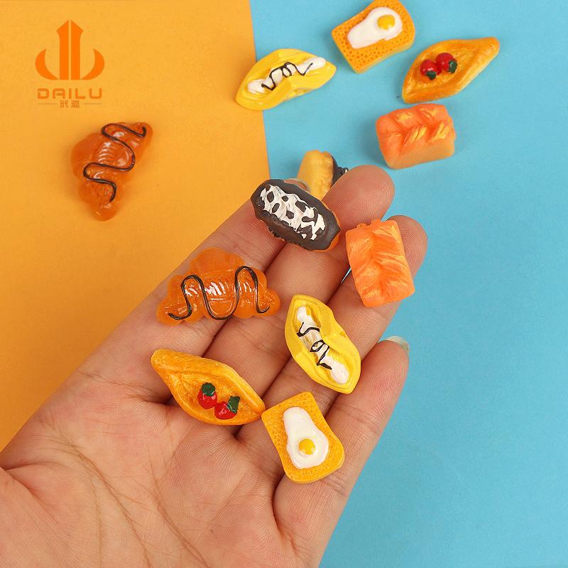 Charm LaBuBu 新款树脂配件食玩面包饼干diy奶油胶滴胶手机壳收纳盒冰箱贴装饰