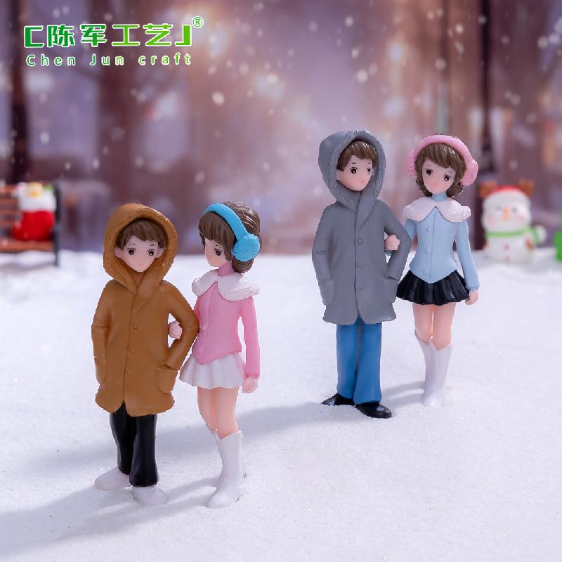 Phụ Kiện Tiểu Cảnh Tiểu cảnh cặp đôi tạo tuyết, phụ kiện trang trí bàn làm việc mini (ZC-567)