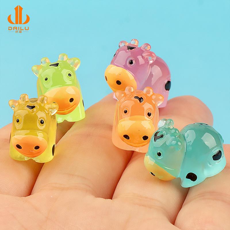 Charm LaBuBu Charm bò sữa phát sáng DIY trang trí điện thoại (FF-482)