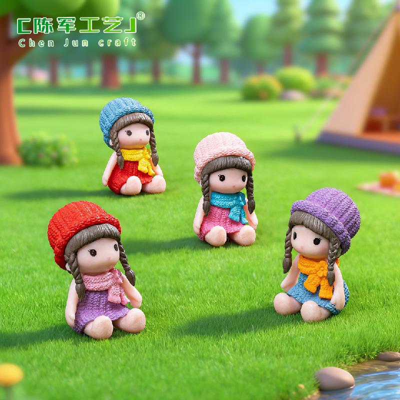 Phụ Kiện Tiểu Cảnh Tiểu cảnh búp bê cô gái đội mũ, quà sinh nhật sáng tạo (ZC-432)