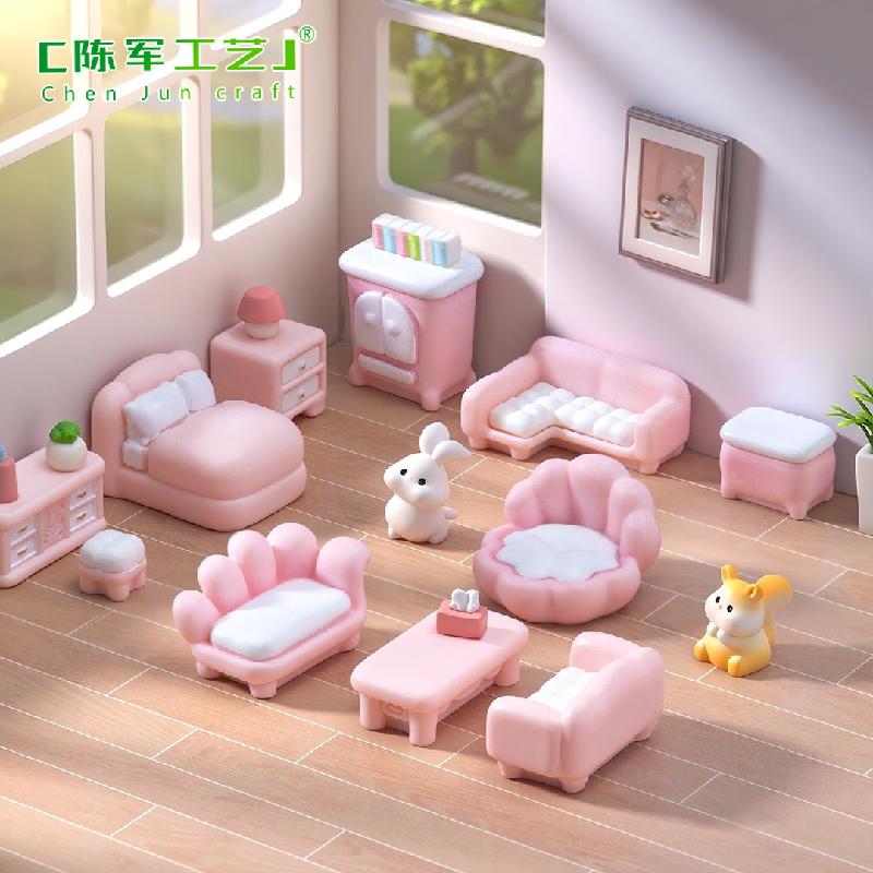Phụ Kiện Tiểu Cảnh 微景观创意可爱粉色沙发衣柜家具娃娃屋 DIY装饰品配件微缩小摆件