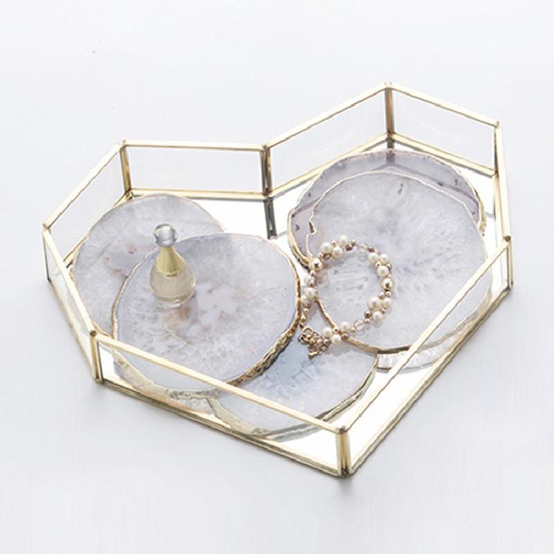 Chậu Đa Giác DG-117 Bảng đựng tráng miệng phong cách Bắc Âu có hình tim yêu, đồng màu vàng và thủy tinh trong suốt