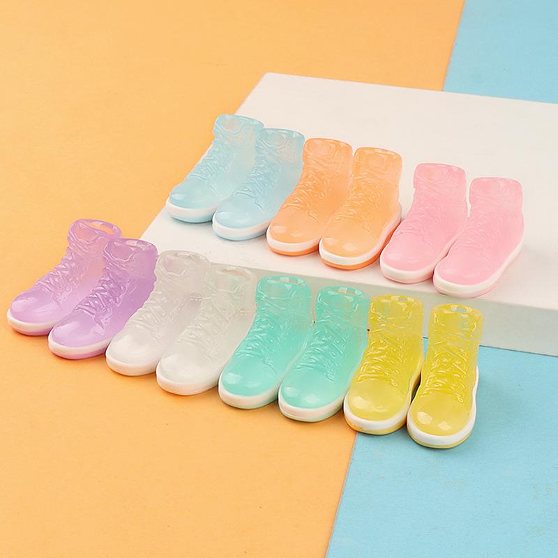 夜光立体鞋子 靴子diy奶油胶洞洞鞋钥匙扣挂件摆件小玩具树脂配件