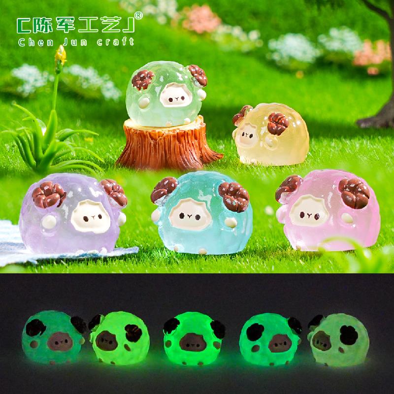 Phụ Kiện Tiểu Cảnh 跨境微景观创意夜光小绵羊园艺造景 DIY装饰品配件迷你桌面小摆件