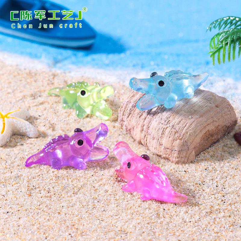 Phụ Kiện Tiểu Cảnh 跨境外贸微景观创意夜光大嘴鳄鱼萌粒 DIY装饰品挂配件迷你小摆件