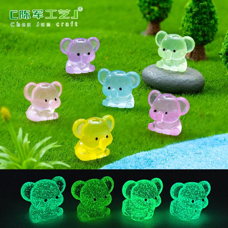 Phụ Kiện Tiểu Cảnh 微景观创意夜光小象萌粒园艺造景 DIY装饰品挂配件迷你树脂小摆件