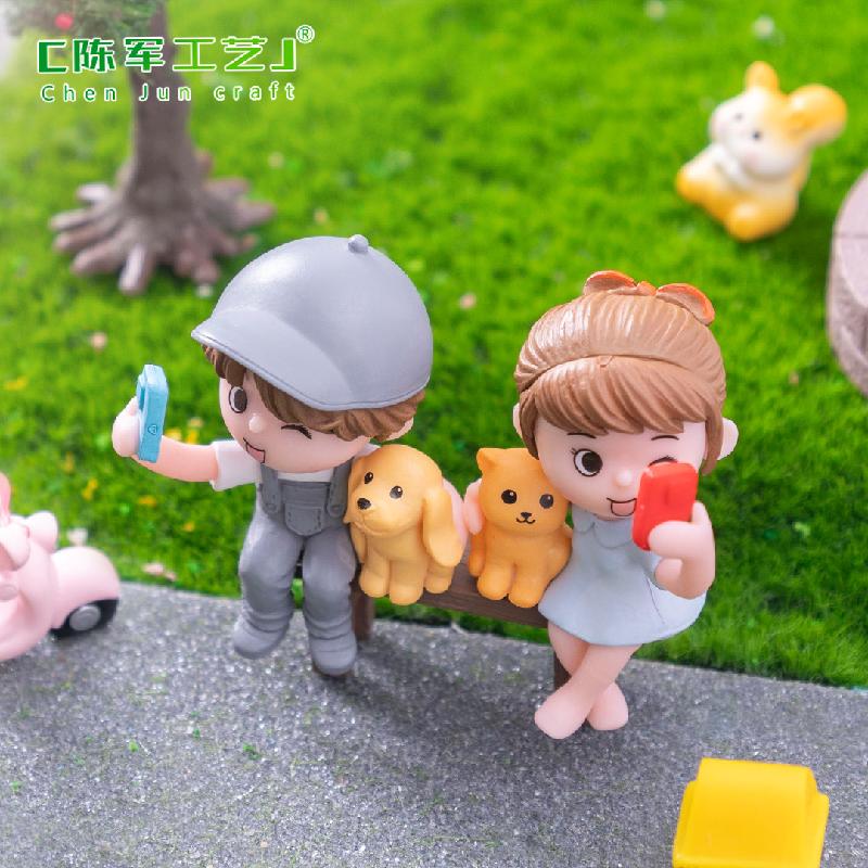 Phụ Kiện Tiểu Cảnh 微景观创意自拍情侣男孩女孩公仔 DIY装饰品挂配件迷你桌面小摆件