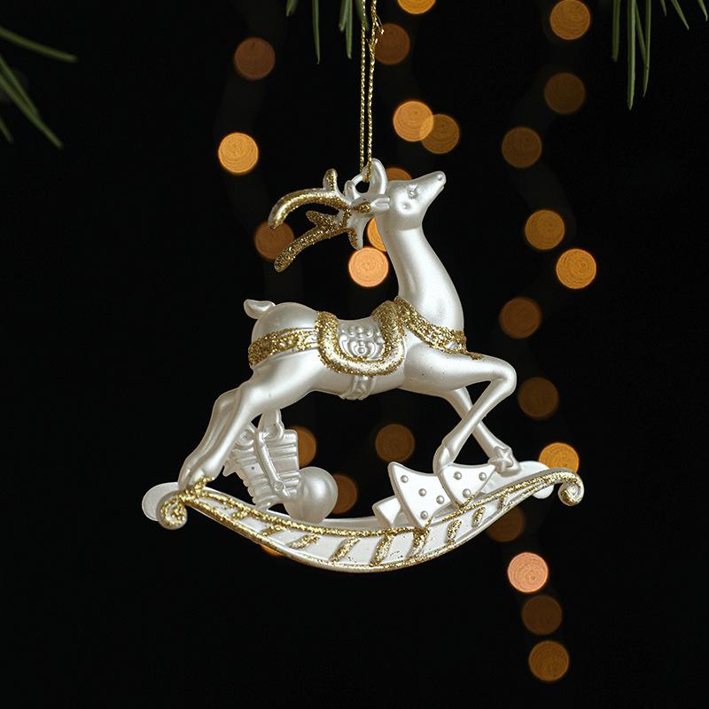 Trang Trí Noel Trang trí Noel: Bông tuyết vàng, ông già Noel và cây thông