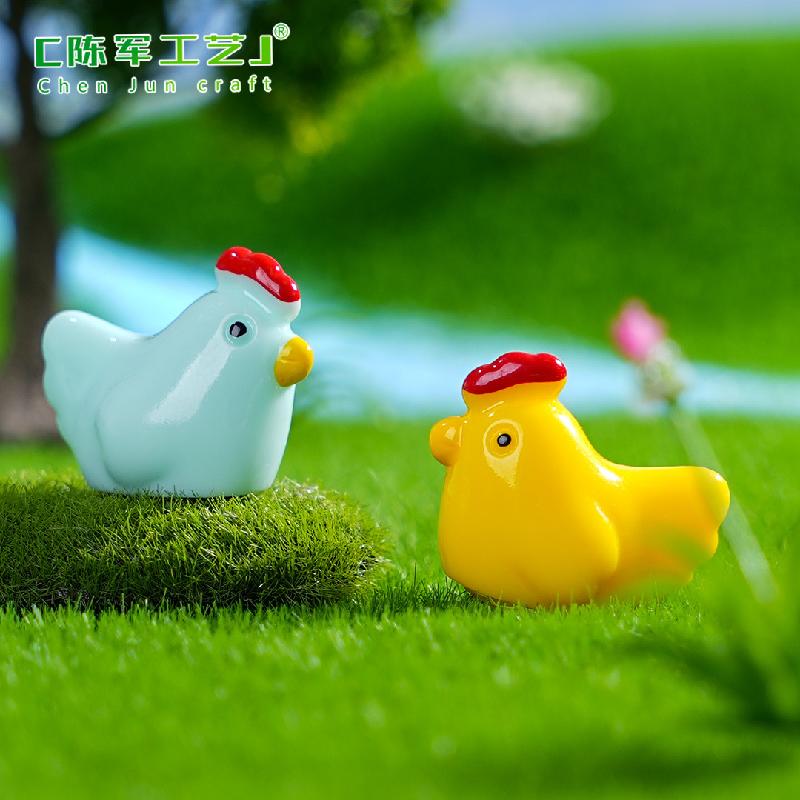 Mẹ gà & gà con – Mô hình gà mini, phù hợp trang trí nông trại, bàn làm việc (M-1376)