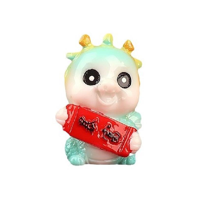 微景观2024新年可爱龙饰品配件国潮公仔生肖龙年车载桌面小摆件