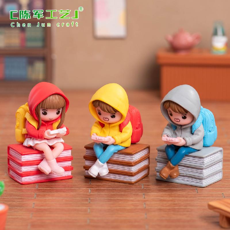Phụ Kiện Tiểu Cảnh 微景观创意打游戏背包情侣娃娃屋 DIY装饰品配件汽车载桌面小摆件