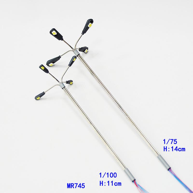 Đèn Quảng Trường 4 Đầu Inox Có Đèn (MH-283)