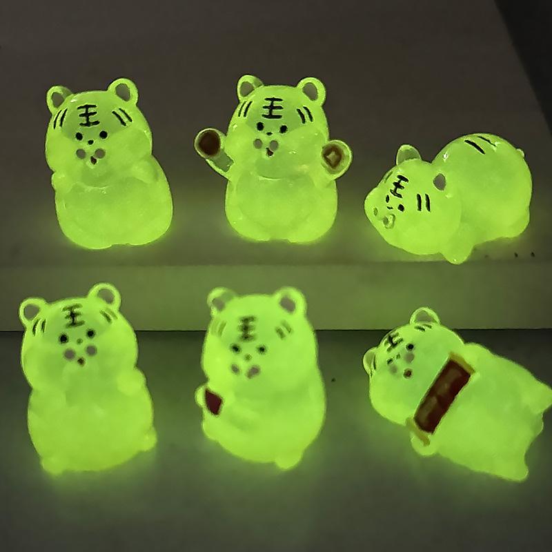 Charm hổ phát sáng DIY trang trí xe hơi & chìa khóa (FF-303)