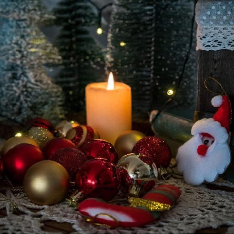 Trang Trí Noel Bộ quà trang trí Giáng Sinh: bóng điện phân 4CM, 50 cái, bao gồm bóng vẽ màu, hoa và trang trí cho cây thông và đám cưới.