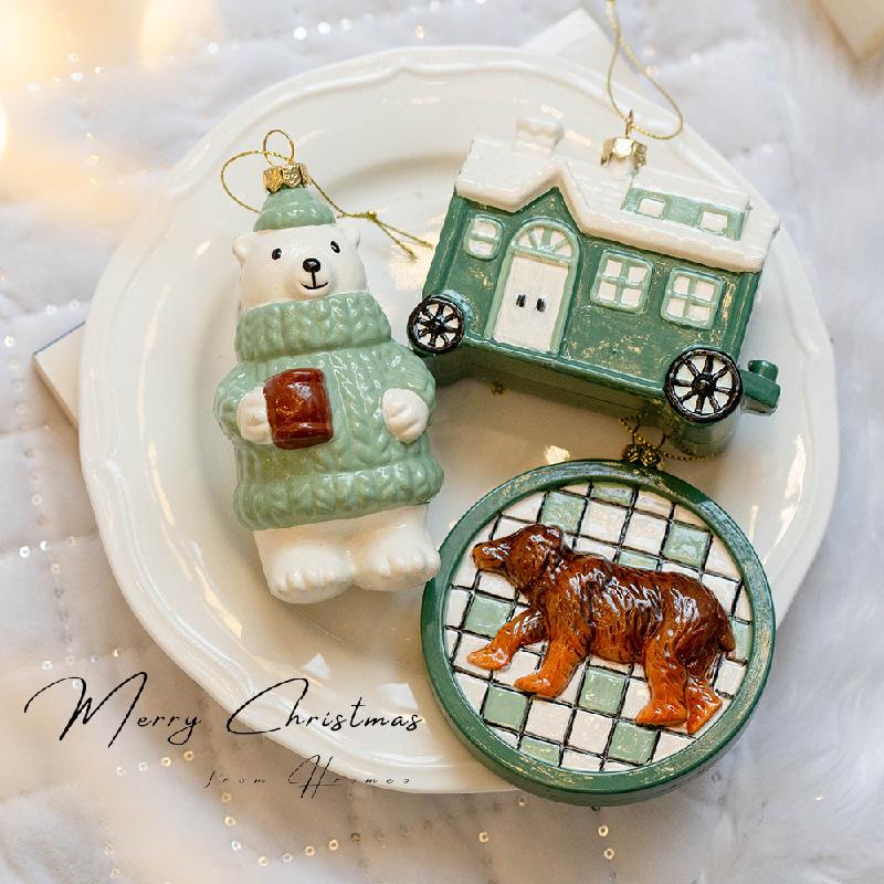 Trang Trí Noel Trang trí Noel: Xe hơi và ông già Noel, gấu bông treo cây