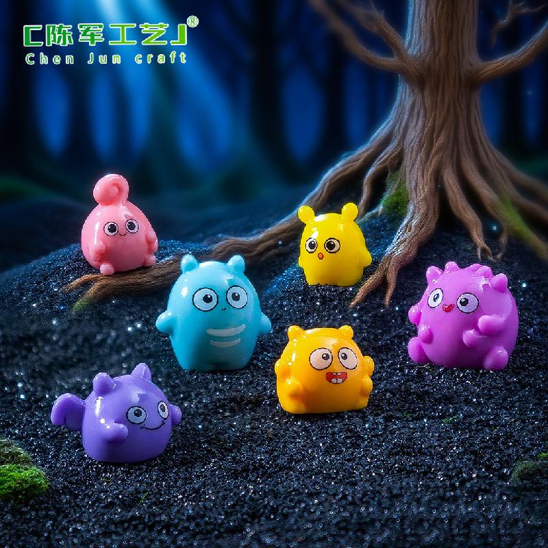 Phụ Kiện Tiểu Cảnh 跨境新品微景观万圣节元气小怪兽公仔萌粒 DIY装饰品挂配件小摆件