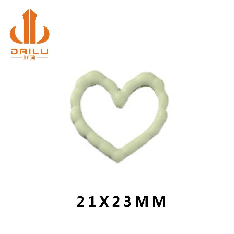 网红镂空桃心爱心 diy滴胶手机壳美容材料 树脂饰品配件厂家直销