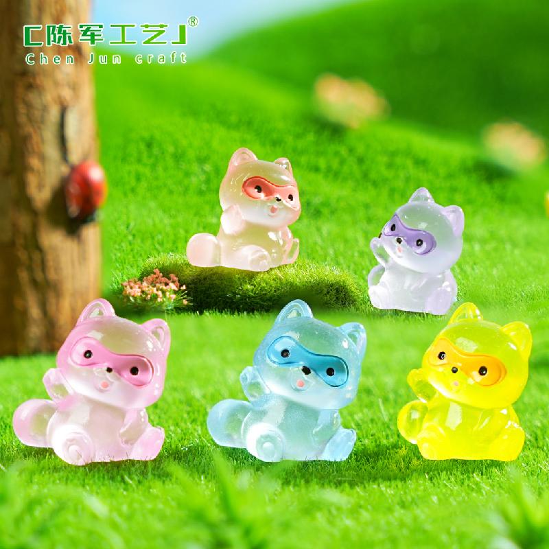 Phụ Kiện Tiểu Cảnh 微景观创意夜光小浣熊园艺造景 DIY装饰配件迷你汽车载桌面小摆件