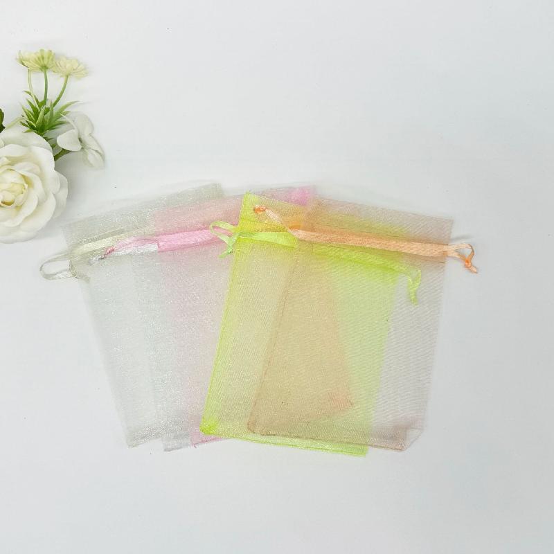 Trang Trí Noel Túi lưới euge màu đơn giản, sẵn có, lý tưởng cho đóng gói mỹ phẩm, quà tặng và trang sức. Chất liệu nhẹ và tiện dụng cho mọi nhu cầu.