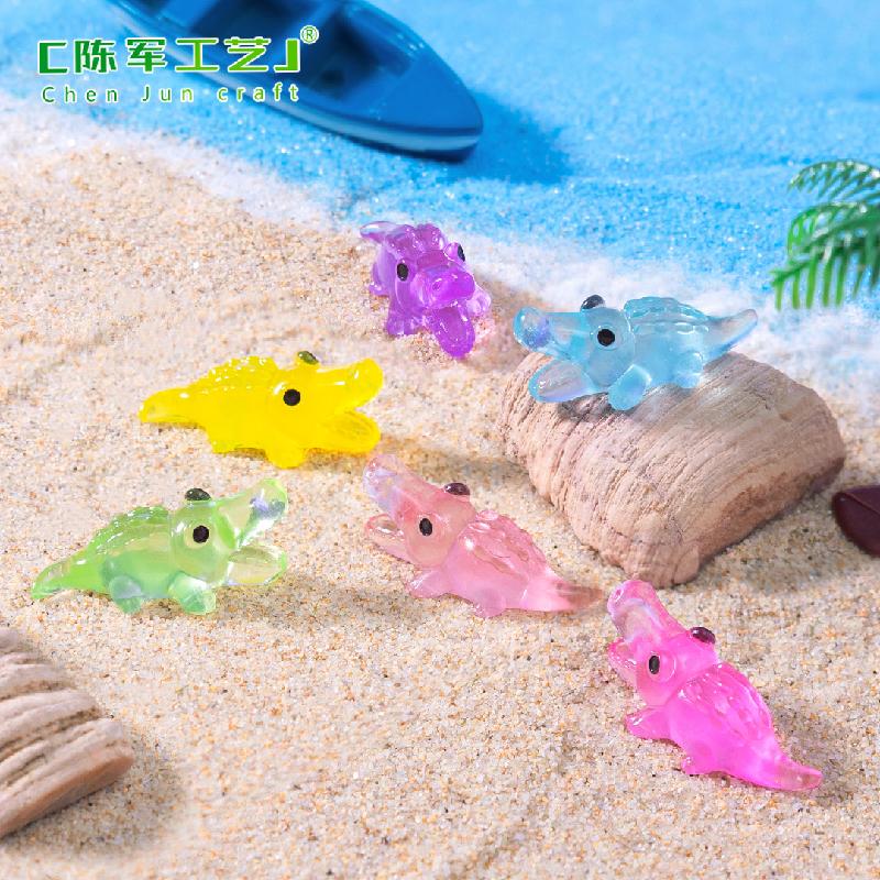 Phụ Kiện Tiểu Cảnh 跨境外贸微景观创意夜光大嘴鳄鱼萌粒 DIY装饰品挂配件迷你小摆件