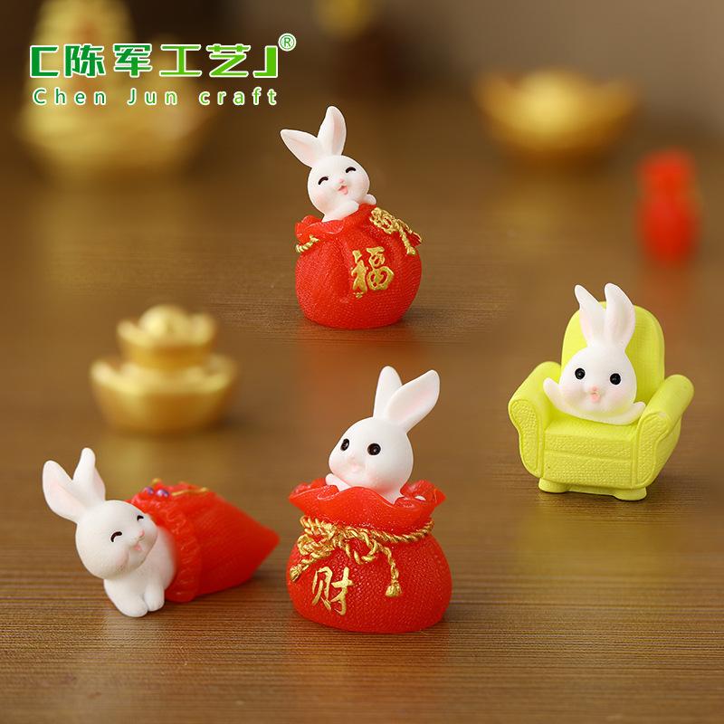 Thỏ và bao lì xì Tết - phụ kiện DIY, mô hình mini bằng resin cho nhà búp bê (ZC-1418)