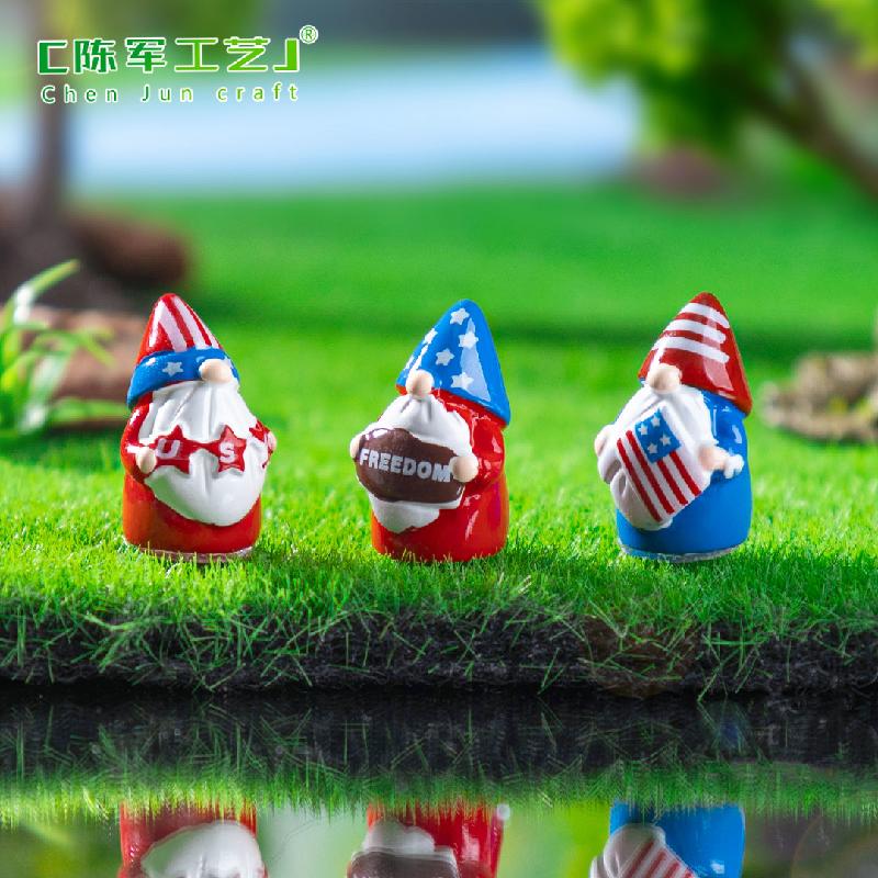 Phụ Kiện Tiểu Cảnh 跨境外贸微景观创意自由小矮人公仔 DIY装饰品配件迷你树脂小摆件