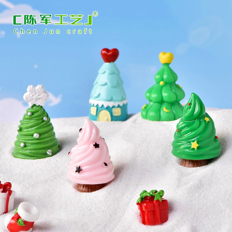 Tiểu cảnh Noel với bánh và cây thông resin trang trí (ZC-803)