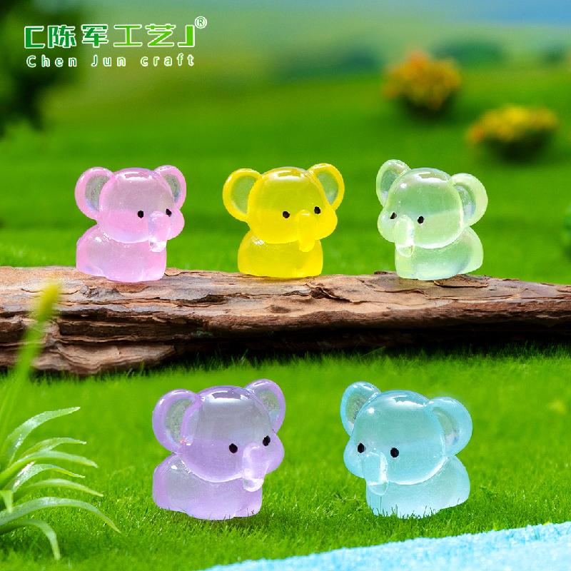 Phụ Kiện Tiểu Cảnh 微景观创意夜光小象萌粒园艺造景 DIY装饰品挂配件迷你树脂小摆件