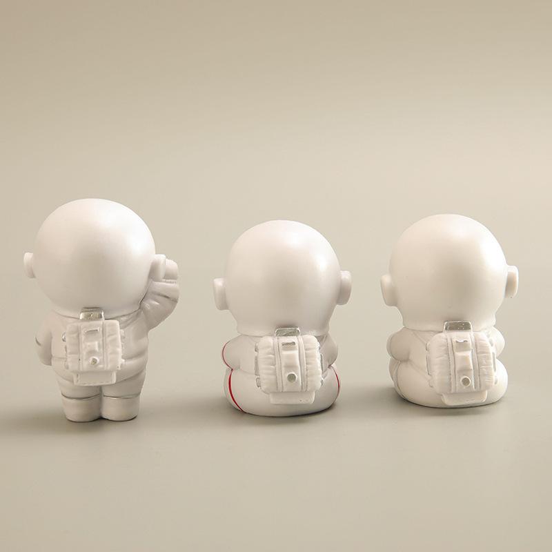 3 mẫu đồ chơi tay của hành khách vũ trụ, hoạt hình, nhân vật vũ trụ. ZZ-558
