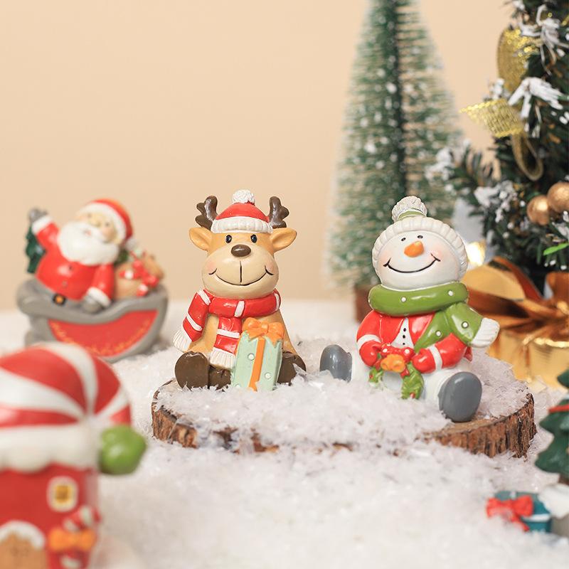 Chậu Cây Resin Tượng cây thông Noel resin hoạt hình, đồ trang trí Giáng Sinh, ông già Noel, người tuyết và tuần lộc (RG-153)