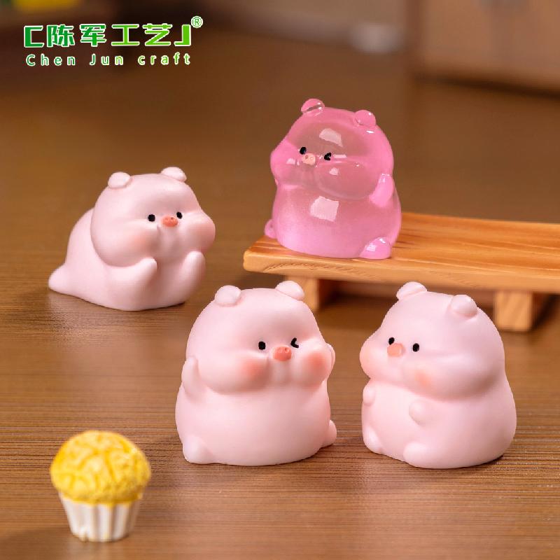 Phụ Kiện Tiểu Cảnh 微景观创意可爱夜光圆圆小猪公仔娃屋 DIY装饰配件迷你桌面小摆件