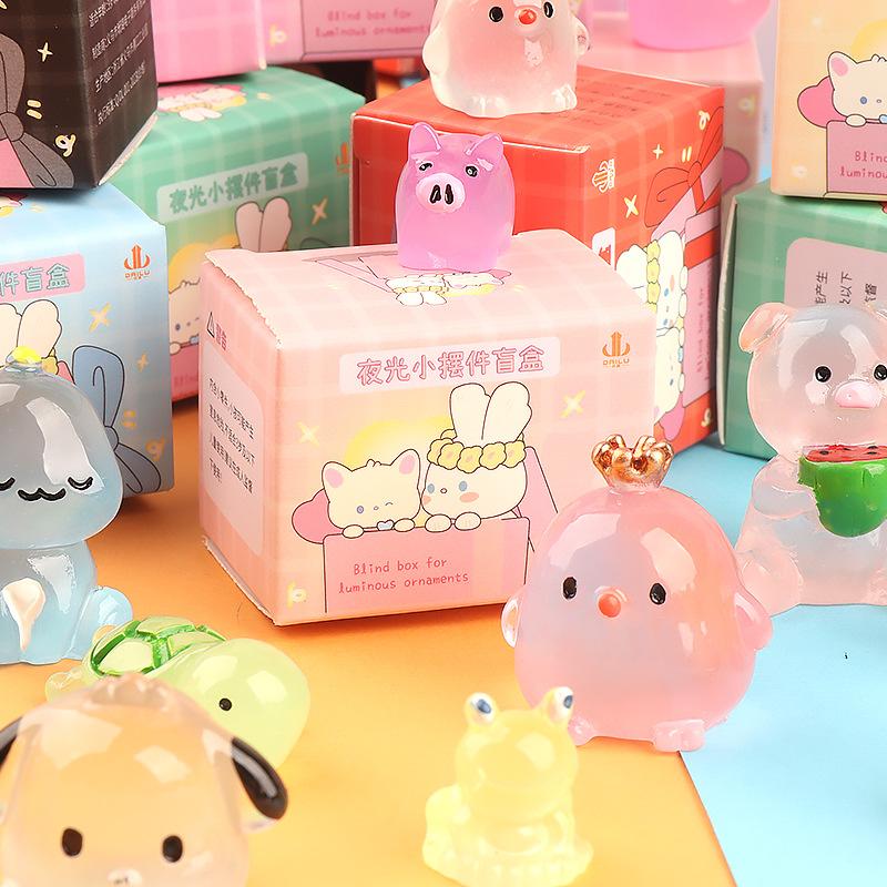 新款夜光diy小摆件盲盒 玩具潮玩娃娃机礼品文具店精品店盲盒批发