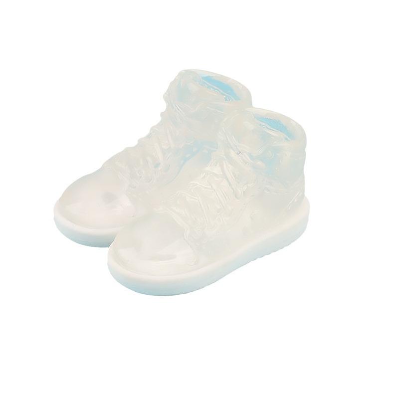 夜光立体鞋子 靴子diy奶油胶洞洞鞋钥匙扣挂件摆件小玩具树脂配件