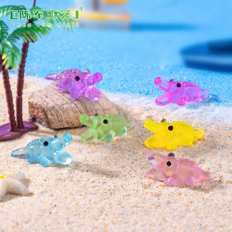 Phụ Kiện Tiểu Cảnh 跨境外贸微景观创意夜光大嘴鳄鱼萌粒 DIY装饰品挂配件迷你小摆件
