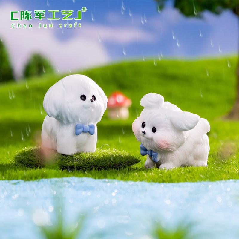 Phụ Kiện Tiểu Cảnh Tiểu cảnh chó trắng chạy dưới mưa, trang trí xe hơi mini (ZC-61)