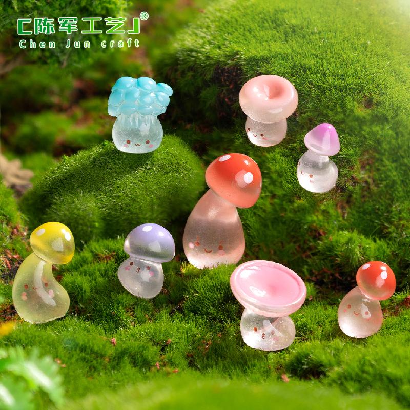 Phụ Kiện Tiểu Cảnh 苔藓微景观可爱夜光歪头小蘑菇园艺造景 DIY装饰品配件迷你小摆件