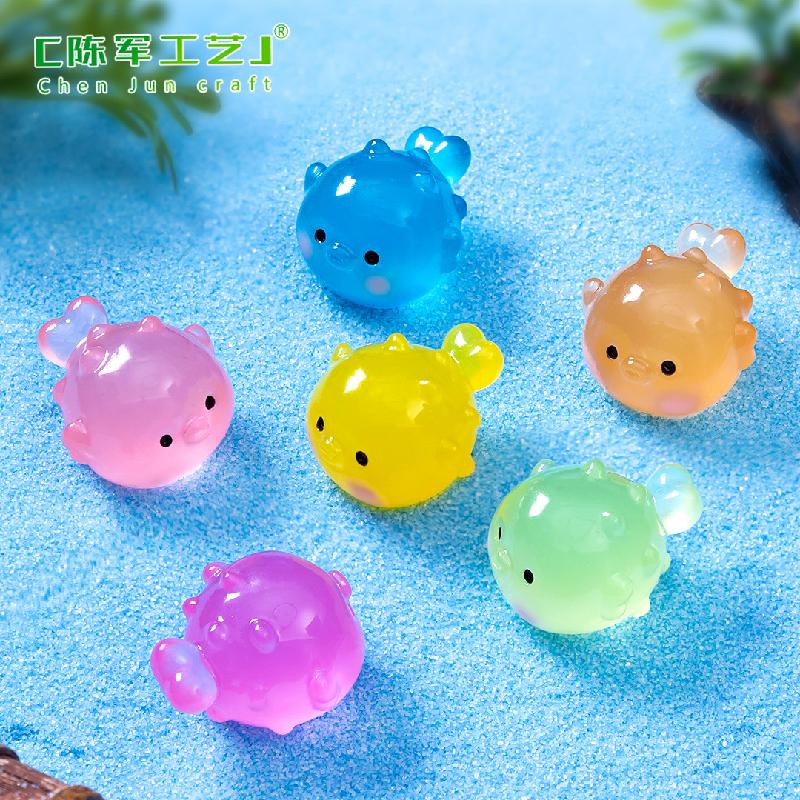 Phụ Kiện Tiểu Cảnh 微景观创意可爱夜光胖胖河豚萌粒 DIY装饰品挂配件迷你树脂小摆件