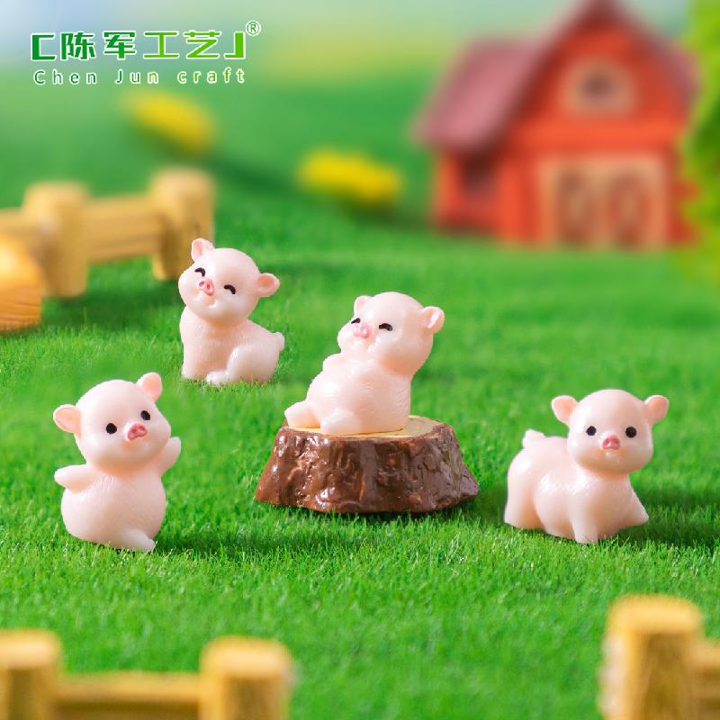 Phụ Kiện Tiểu Cảnh 微景观创意可爱四只小猪公仔DIY装饰品挂配件迷你车载桌面小摆件