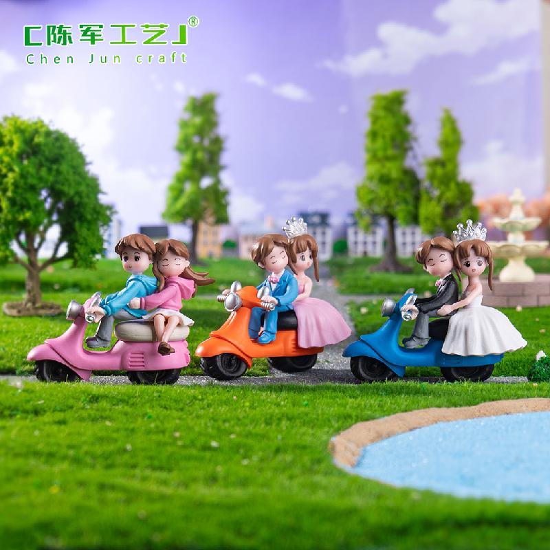 Phụ Kiện Tiểu Cảnh 微景观创意卡通摩托车情侣公仔 DIY装饰品配件迷你车载桌面小摆件